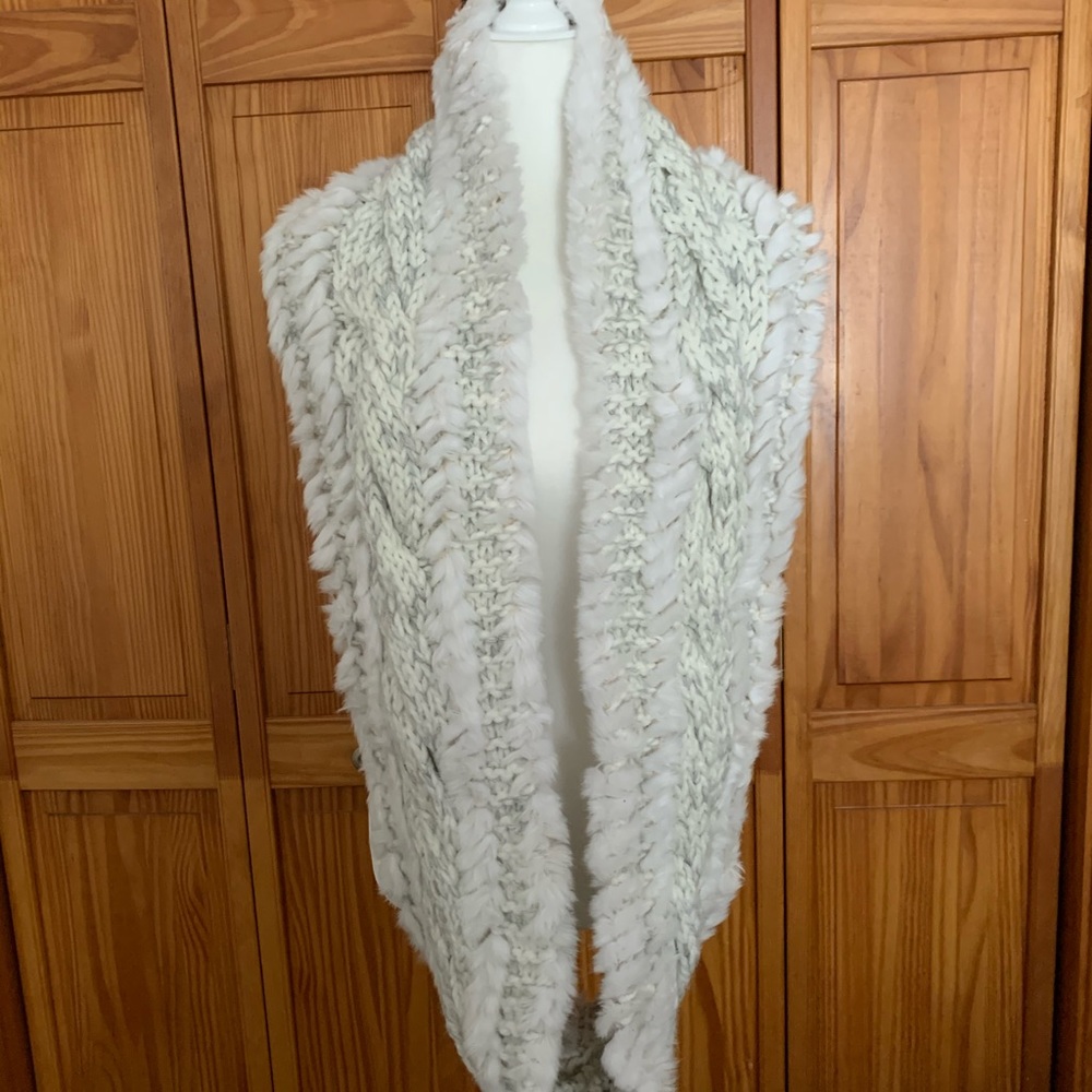 Brand New Loft textured infinity scarf